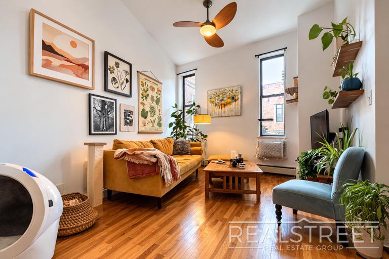 Living room at 93 Underhill Avenue #1A